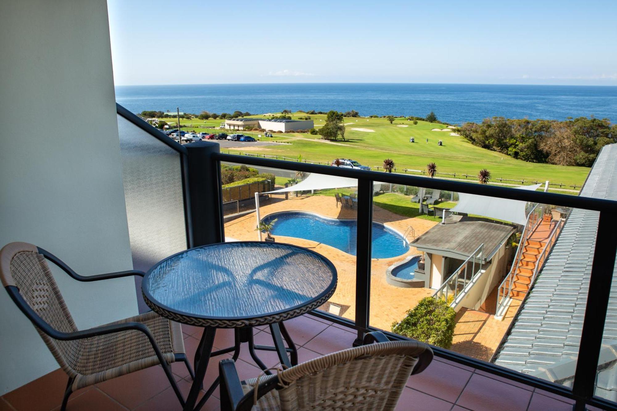 Amooran Oceanside Apartments And Motel Narooma Εξωτερικό φωτογραφία