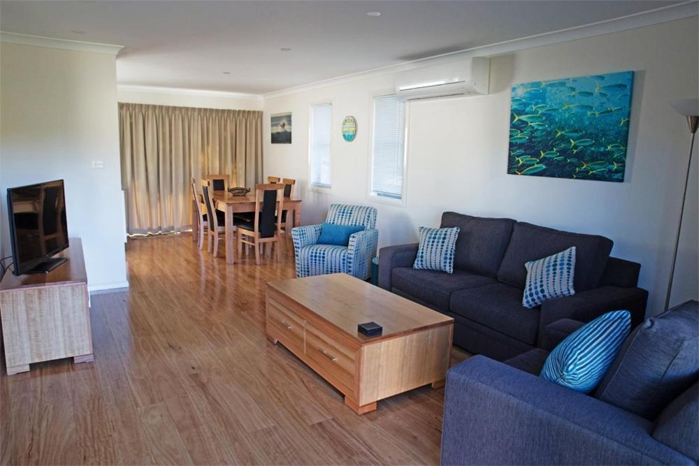Amooran Oceanside Apartments And Motel Narooma Εξωτερικό φωτογραφία